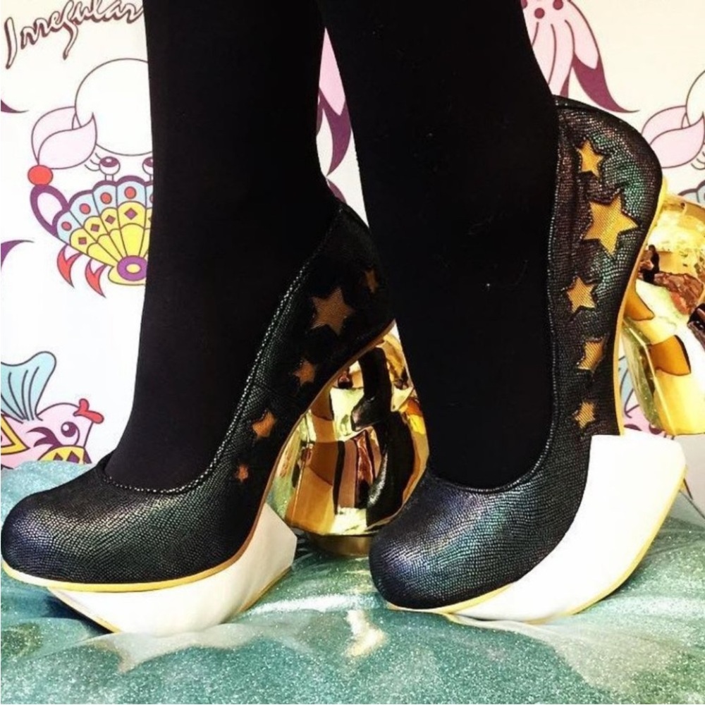 NWOB The Irregular Choice Golden Vader Shoes SZ43
